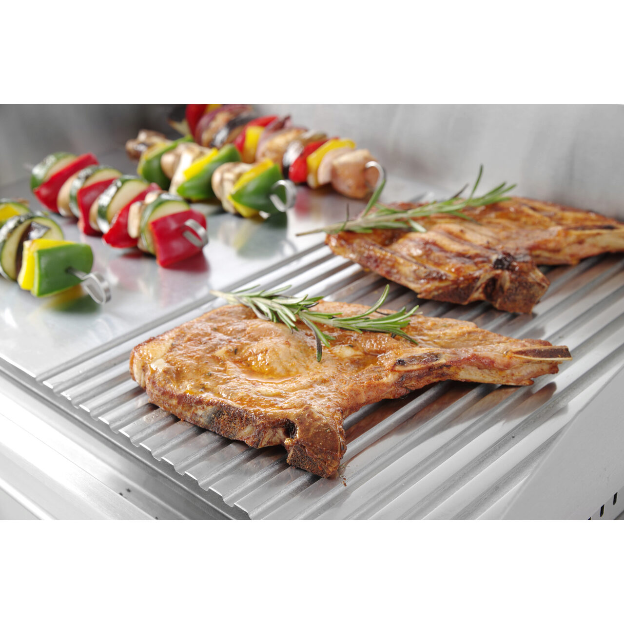 Гриль электрический Profi Line, 1/2 гладкий и 1/2 рифленый