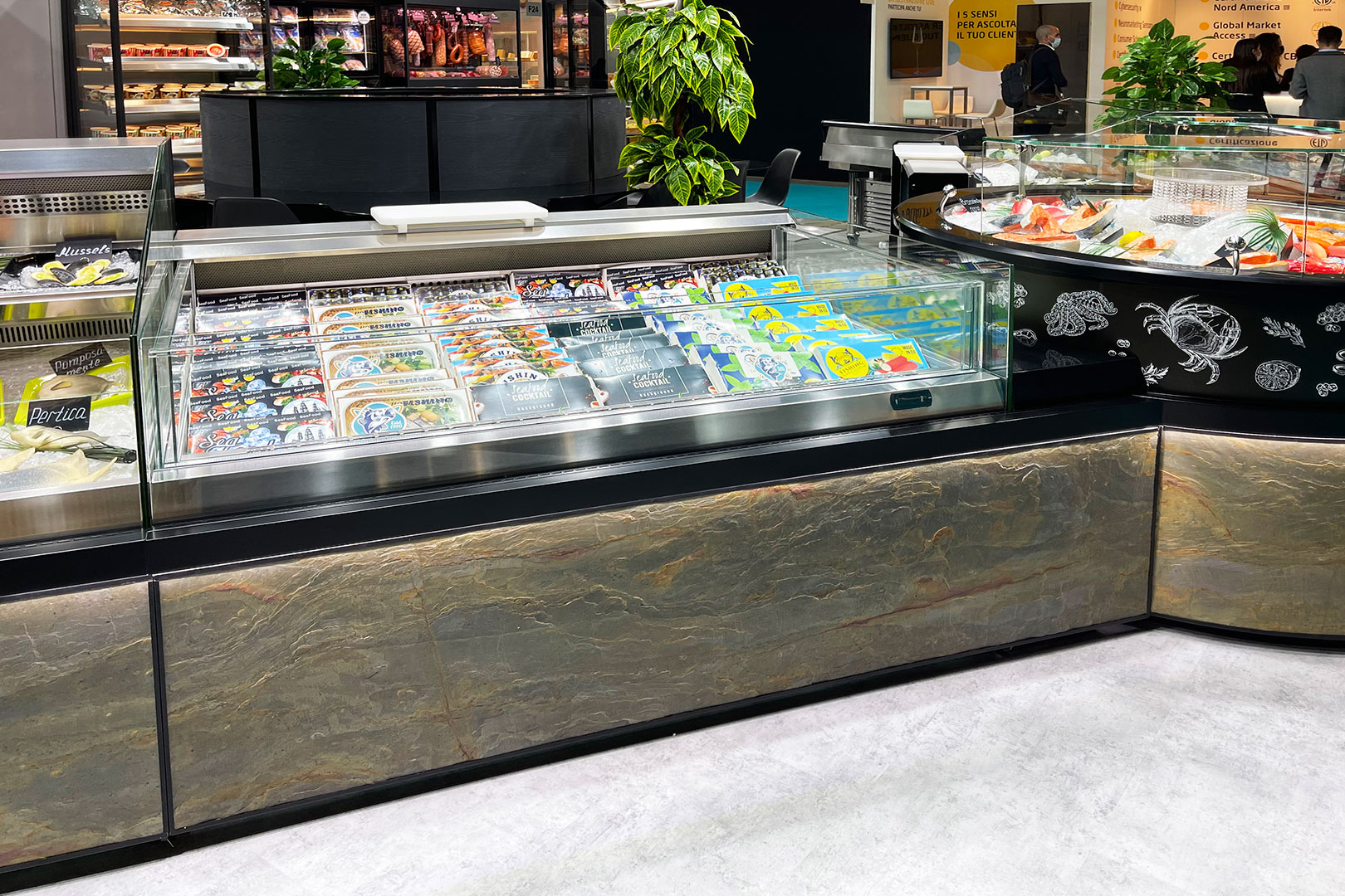 Витрина Missouri AC 120 M0 self 092-DLA - 1250